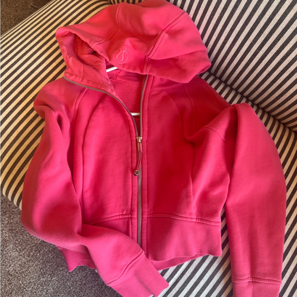 Women’s lululemon scuba crew M/L Pink Hoodie Jacket
